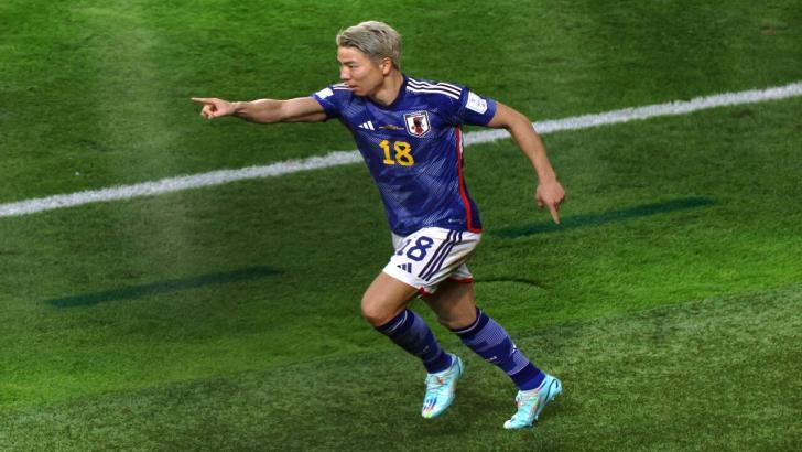Japan forward Takuma Asano